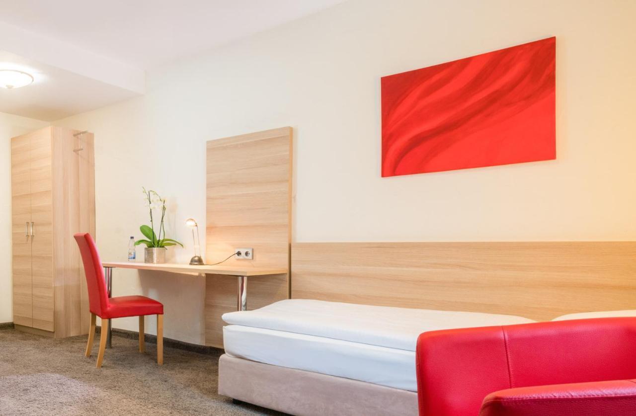 Hotel Wanner Μπέμπλινγκεν Εξωτερικό φωτογραφία